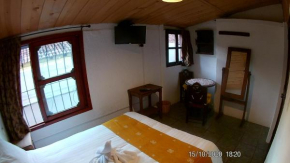 Hotel Dugelay